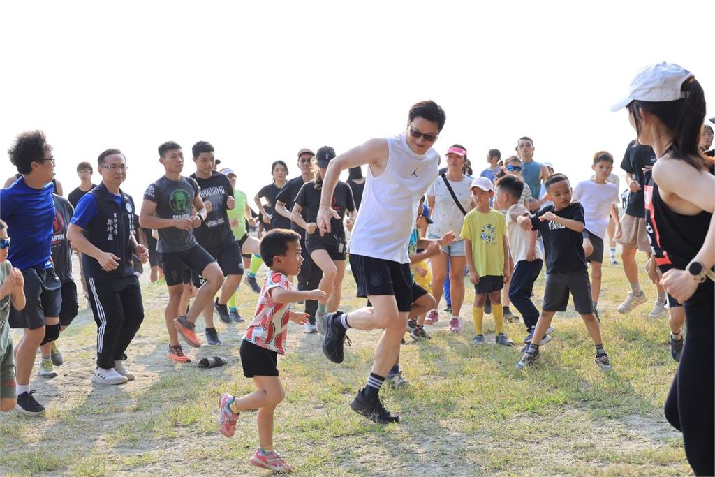 快新聞/迎接斯巴德障礙賽十週年 主辦單位在台南漁光島辦戶外訓練營