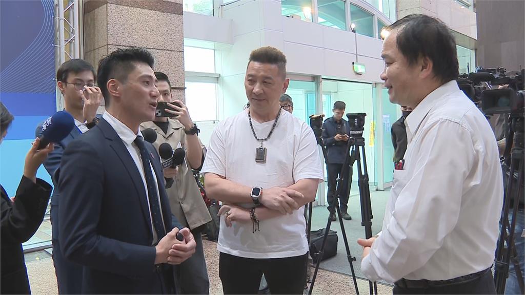 快新聞／鄭麗文祭拜共諜惹議！藍青年