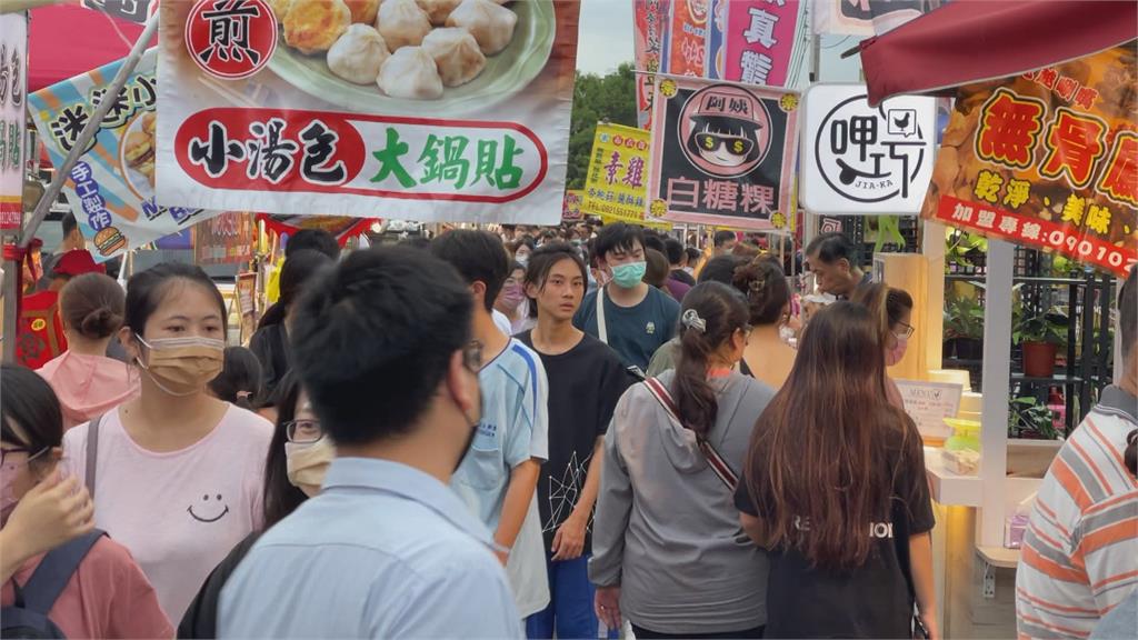 嘉義湖美夜市爆土地違規使用 業者不甩勒令停業禁令照常營業