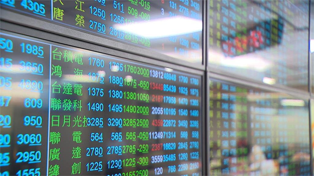 台積電尾盤摜殺！外資殺紅眼創單月最大賣超 台股跌795點