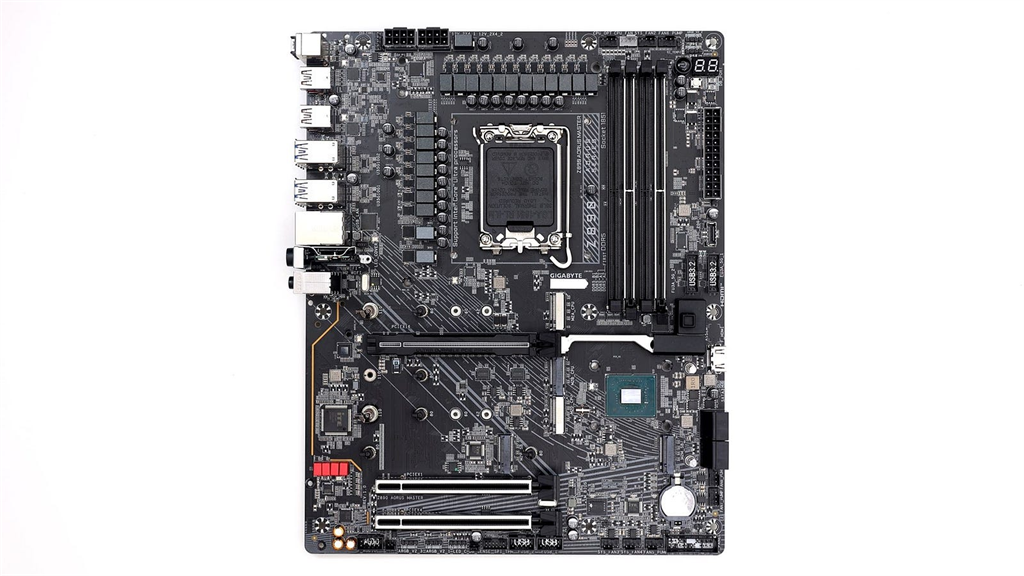 加入 Thunderbolt 了!GIGABYTE Z890 AORUS Master 補上 I/O 最後一塊拼圖