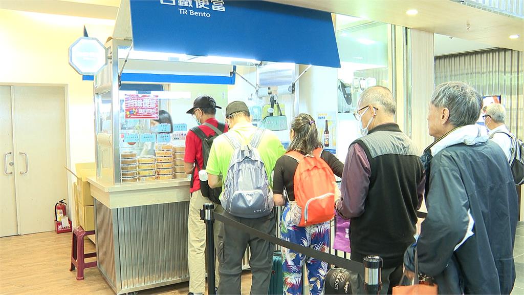 雙主菜承襲舊菸廠食堂和風味 台鐵首度攜手松菸推新款聯名便當