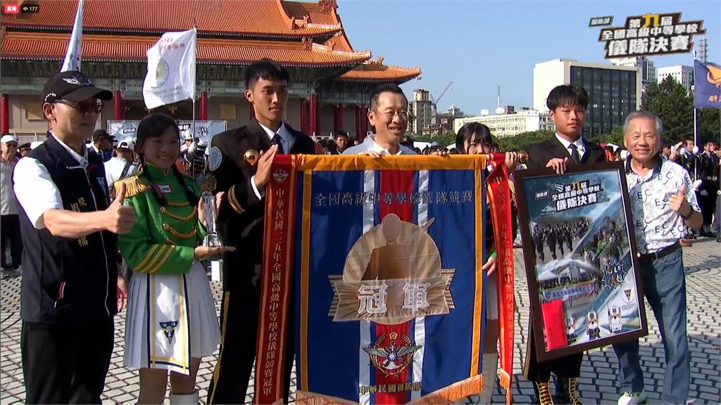 全國高中儀隊決賽　港明二連霸　互動攤位民眾一睹台版彈簧刀英姿
