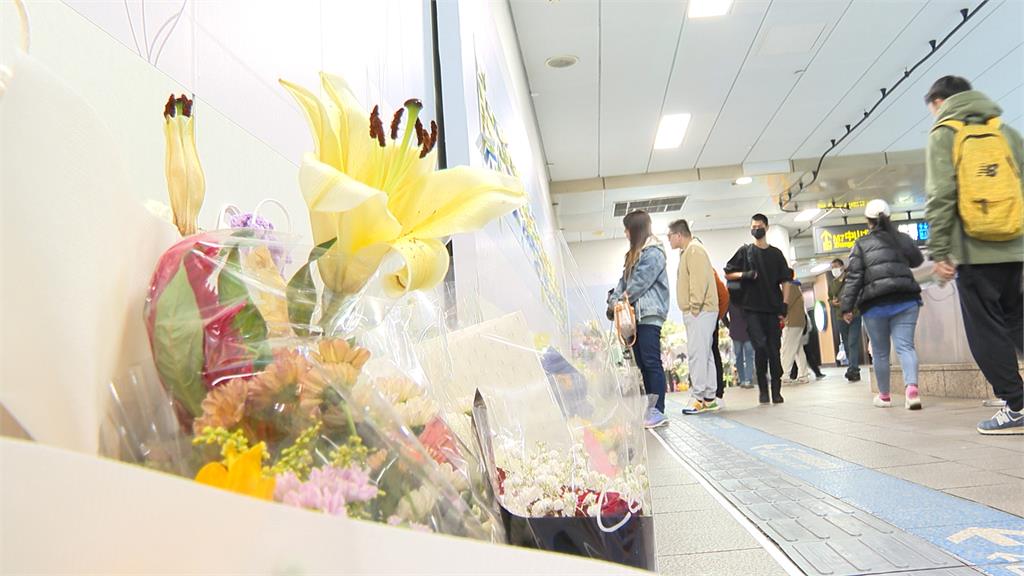 擋刀英雄余家昶悼念牆功德圓滿！　1/2中午起停止留言獻花