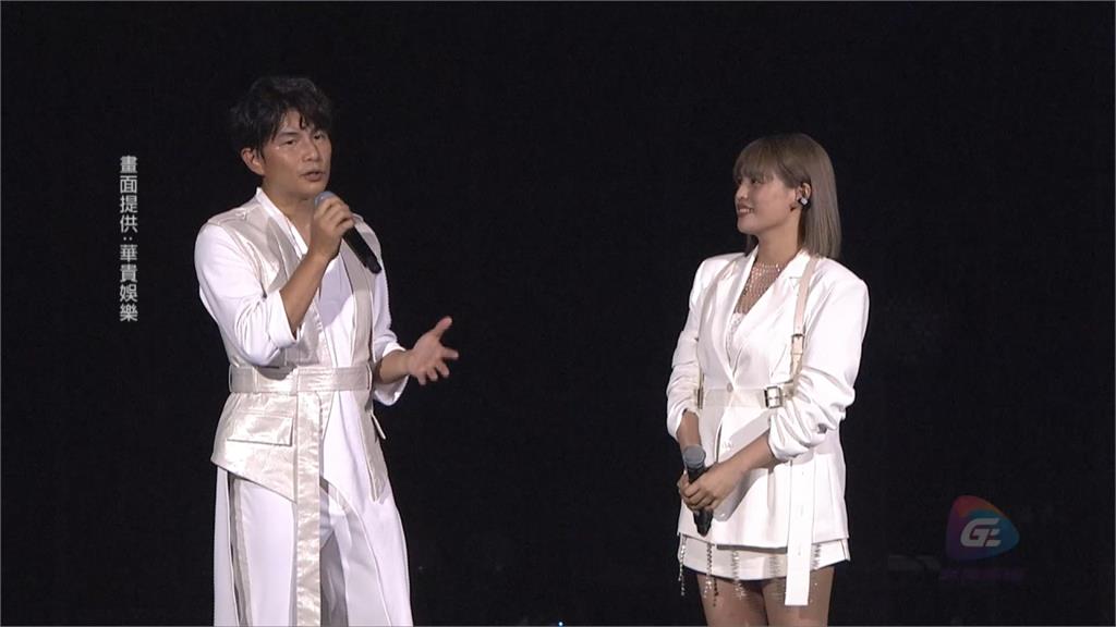 夏宇童、孫協志「甜蜜共舞」掀高潮!她曬「未曝光彩排照」互動超親密