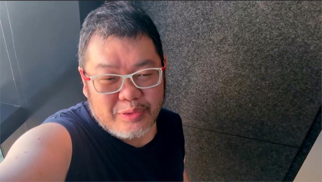 黃國昌兒國籍問題迴避不答　四叉貓再爆兒去年曾本名受訪