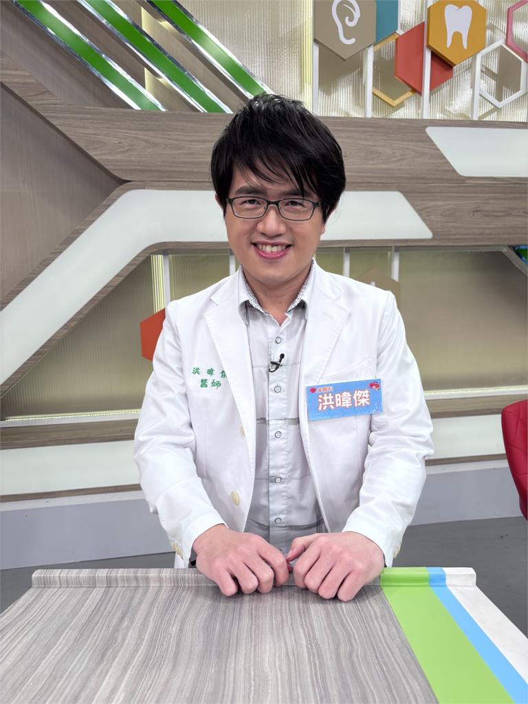 旅遊變噩夢!萁媽國外吃壞肚子在遊覽車崩潰狂衝廁所