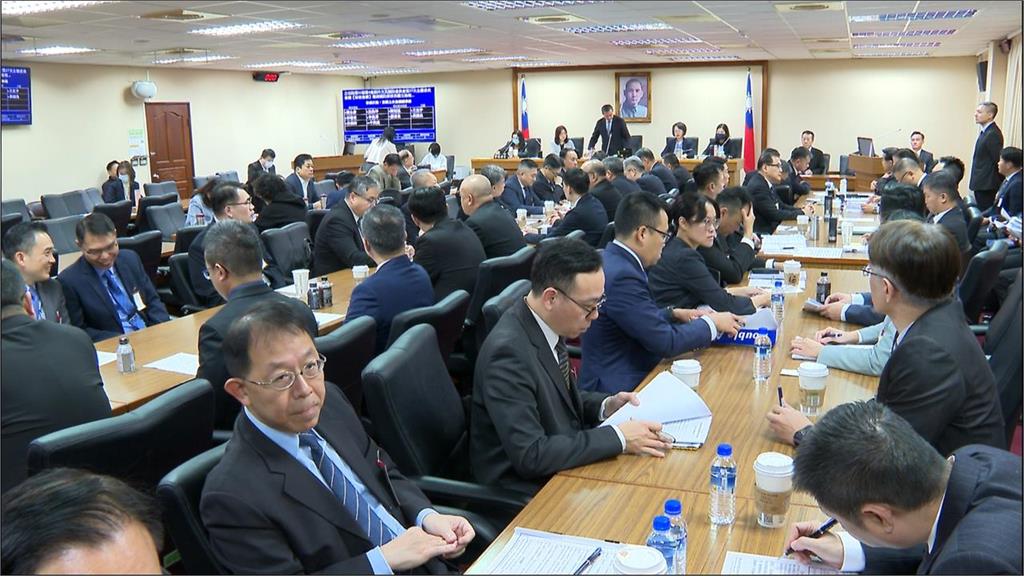 黃國昌稱「不小心」帶走機密！尚毅夫「上週神預言」被挖：就是去偷東西