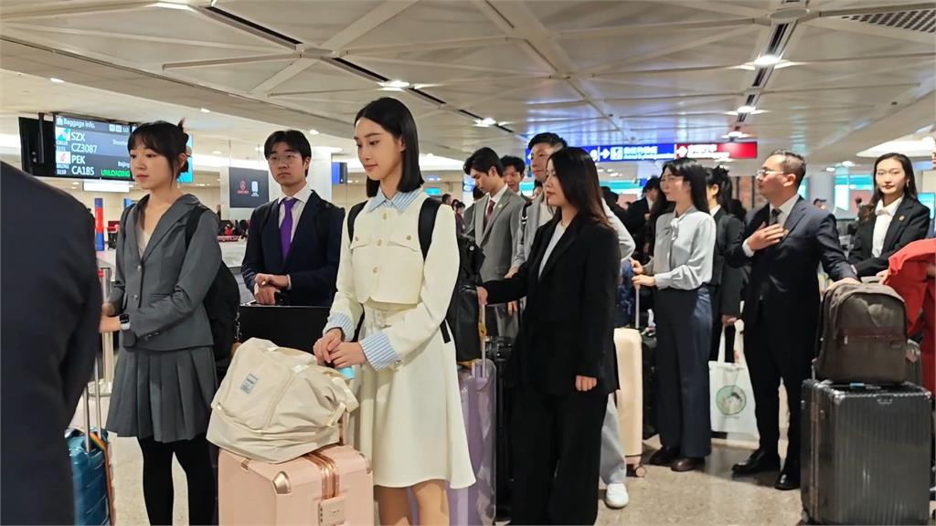 馬英九親自帶隊 中國師生交流團參訪中山女中