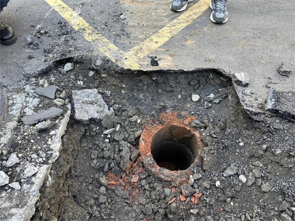 快新聞/北市中山區合江街工地旁「馬路下陷」 陳怡君曝最新狀況