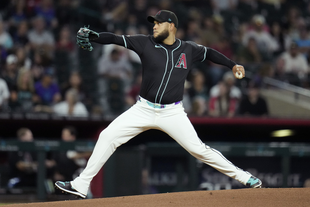 MLB(影)/小蛇投手人人失準!單場狂送10個四壞保送 總教頭坦言無法接受