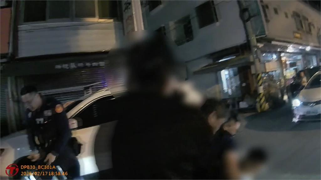 年輕爸載嬰「被叭」炸怒! 竟在母親、妻子面前下車輸贏