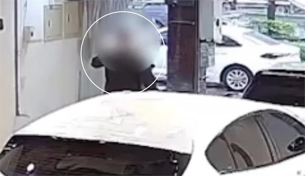 南港連環竊案！　男子偷機車又闖洗車場行竊