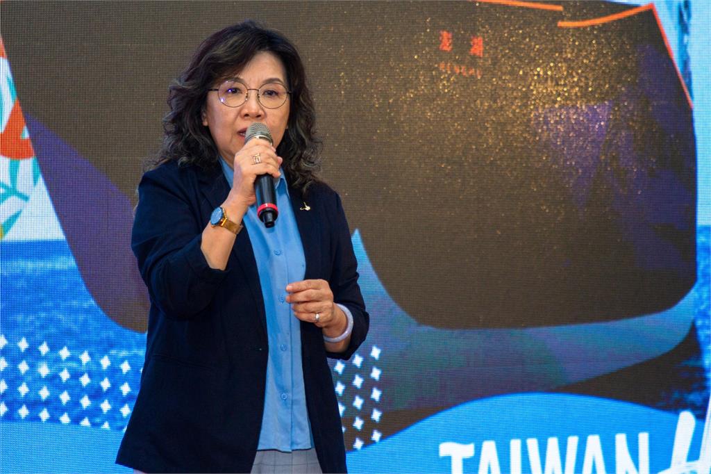 前政院高官「月薪10萬」涉貪被解職！轉戰超商打工被捕獲…本人證實全說了