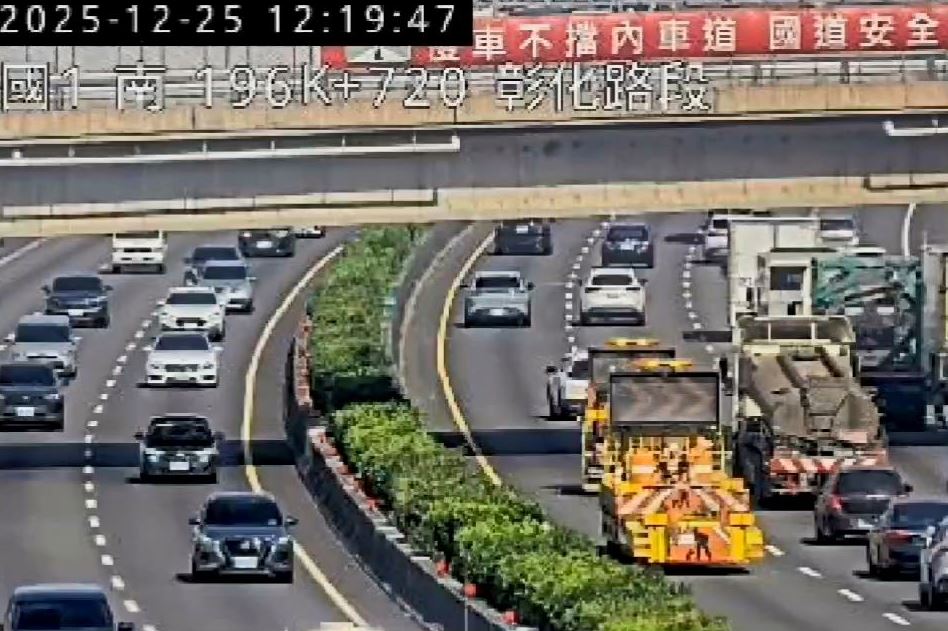 最新／耶誕節出事！國1彰化段8車連環撞　8人受傷送醫