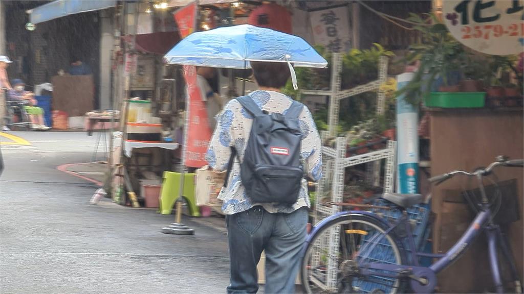 秋颱來了！「準潭美」颱風路徑不排除北轉　影響台灣時間點曝光