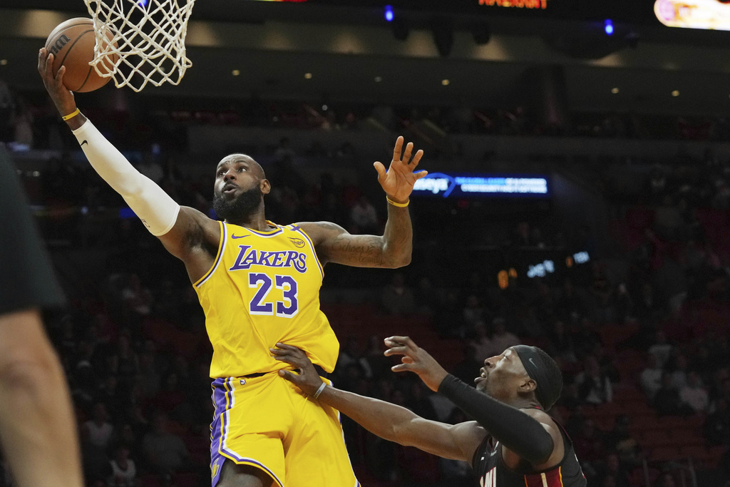 NBA(影)/湖人傷兵多近況差敗多勝少 39歲詹皇也傳傷情週六能否上場大問號
