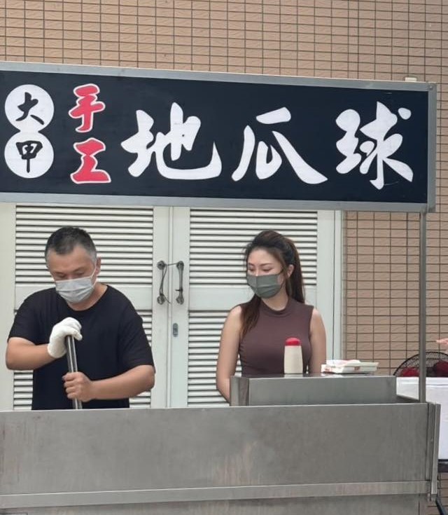 大甲鎮瀾宮「地瓜球闆娘」暴紅封印猛料！網喊「不公平」本人親發聲：適合清純路線