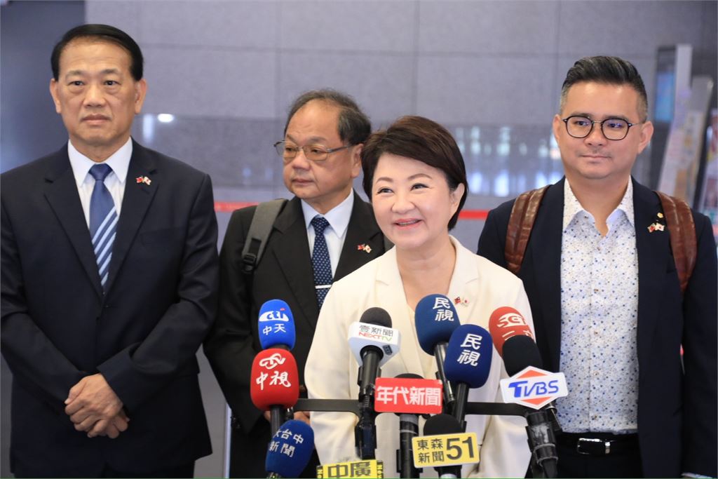 快新聞／全台首創！盧秀燕率66對新人「空中完婚」　沖繩旋風行程曝光