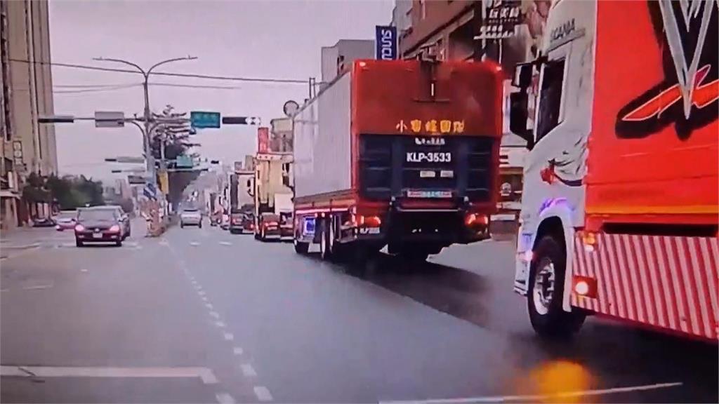 情義相挺！桃園新人結婚　好友出動大貨車華麗變身禮車迎娶