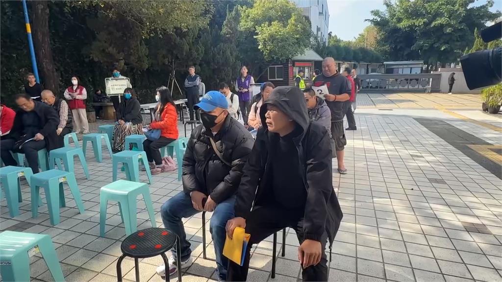 新年首場聯合法拍！　車齡5年曳引車、半拖車全拍賣