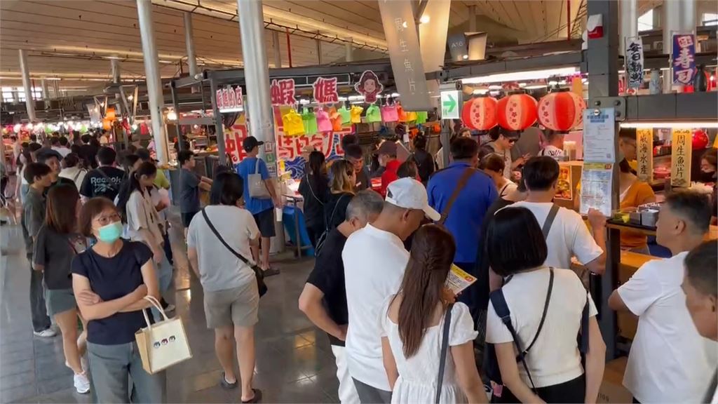 合理嗎？民眾到新竹南寮漁港　2隻三點蟹竟要價1800元