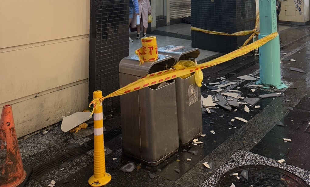 最新／巴威強風豪雨釀北台多起災情　西門町商圈驚爆「磁磚掉落砸傷遊客頭部」
