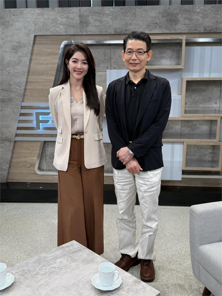 史上最強發言人裸退做慈善 動機是童年遭家暴