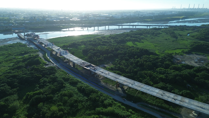 中彰跨域新地標!大肚和美跨橋進度突破8成 串聯三大工業區打造3分鐘生活圈