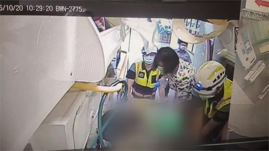驚險!彰化婦人疑失足墜圳溝夫跳水搶救 雙雙溺水