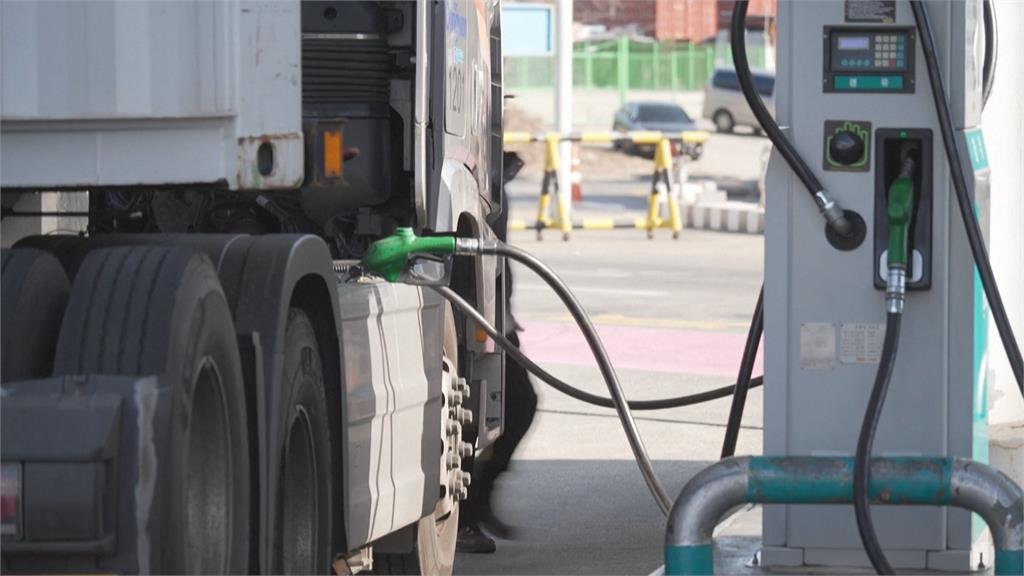 漲到有感!油價飆升衝擊百業 鰻魚養殖、制服店全受影響