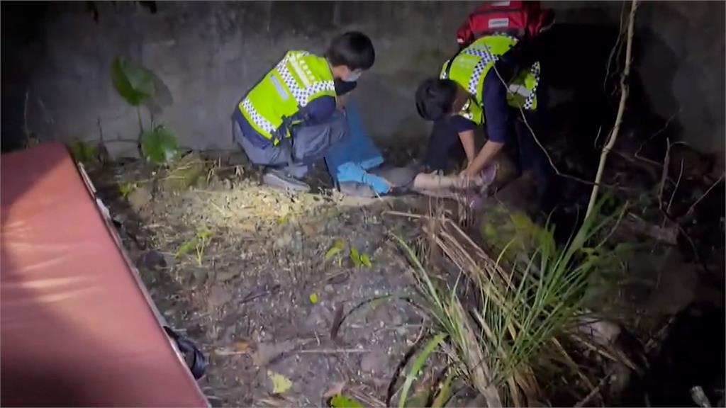 八旬獨居老婦跌落坑洞15小時　腳受傷失溫沒人發現