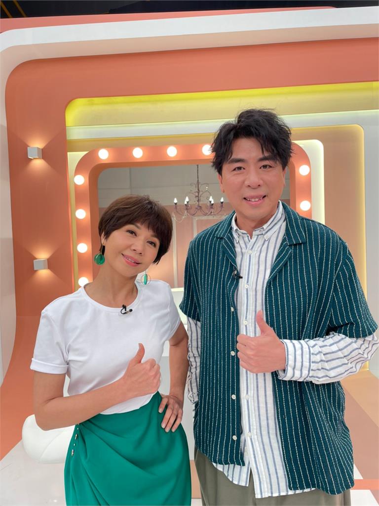 《姊妹靚起來》佩甄外景出道舊照被梁赫群問「是在鐵工廠上班嗎？」
