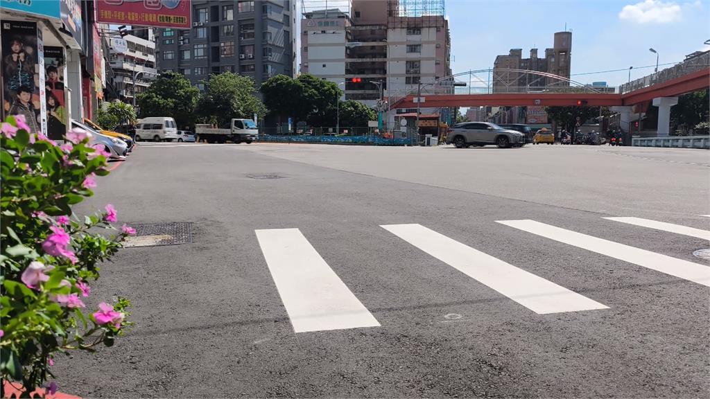 撕破臉！男當街攻擊前女友　遭目擊持剪刀企圖剪女方頭髮