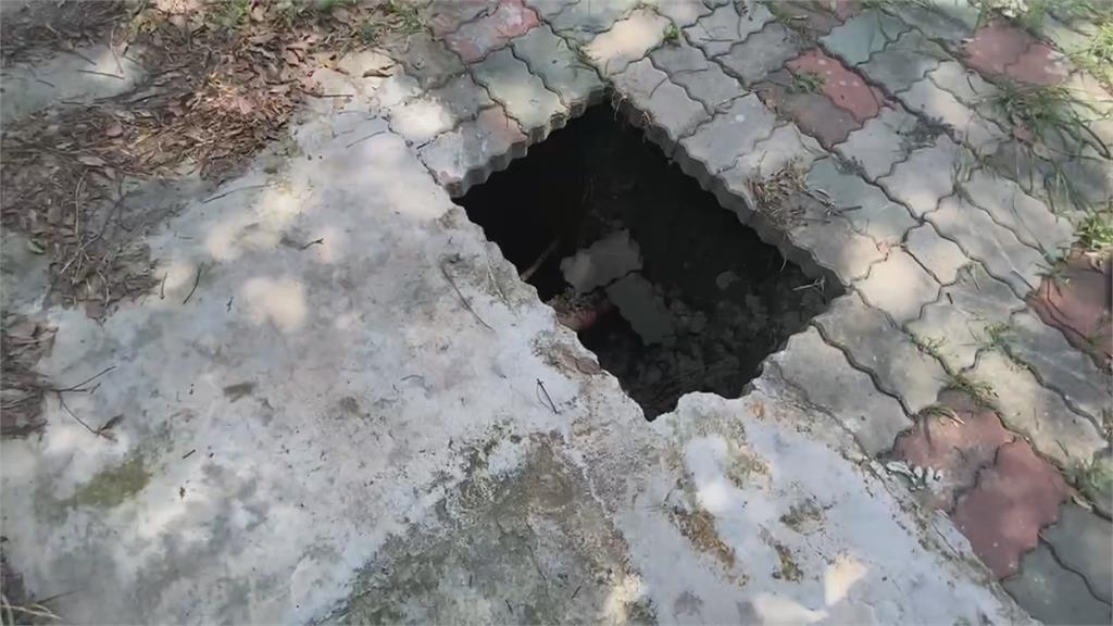 人行道驚見小天坑! 男子踩空跌落"雙腳擦挫傷"