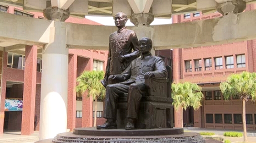 關鍵今日／蔣公銅像頻遭潑漆　中山大學當年「1決定」成全台首例