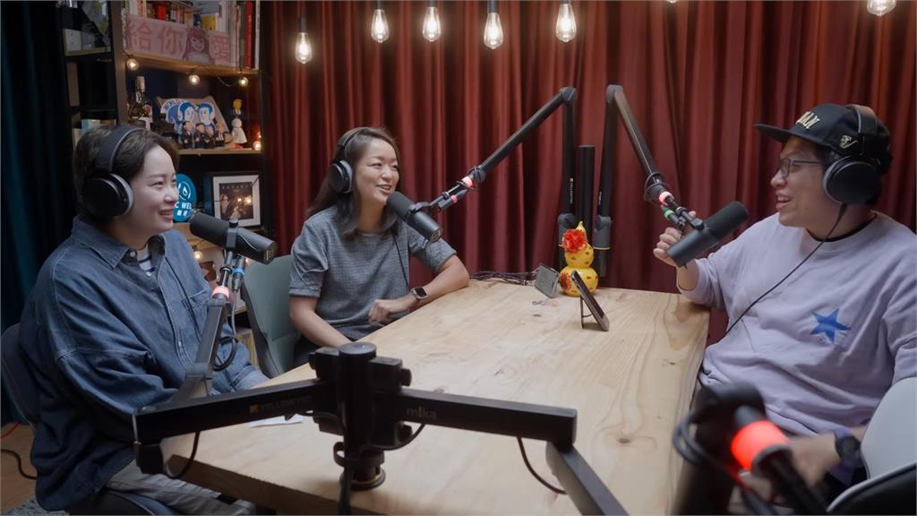 脫口秀現場遭人狂罵！凱莉霸氣回應卻臉盲認錯人　尷尬瞬間笑翻網　