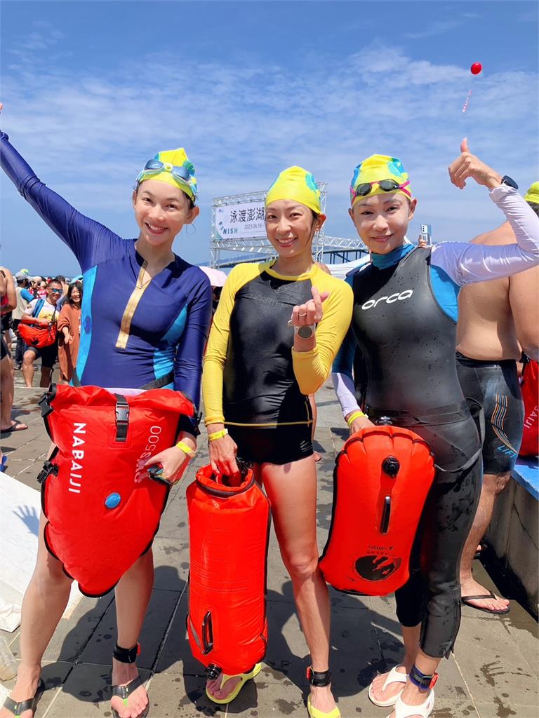 5公里「泳渡澎湖灣」曬傷痠痛破皮都有了 !段慧琳希望明年穿比基尼「玩」賽就好