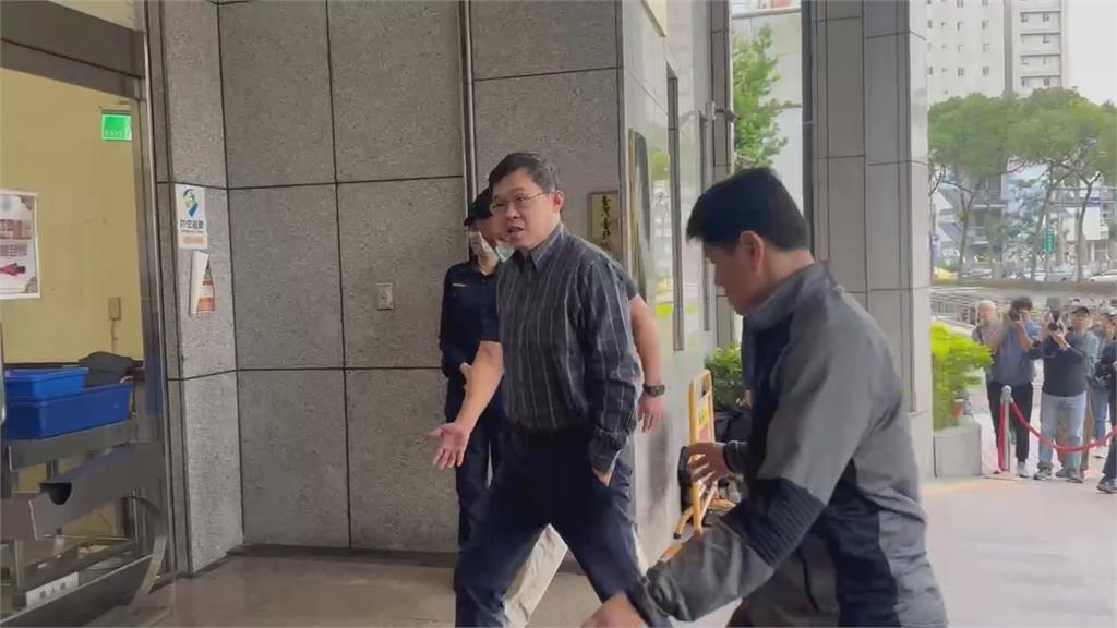 控遺囑執行人「牛步」要換掉 張榮發二房獨子張國煒為家產首出庭