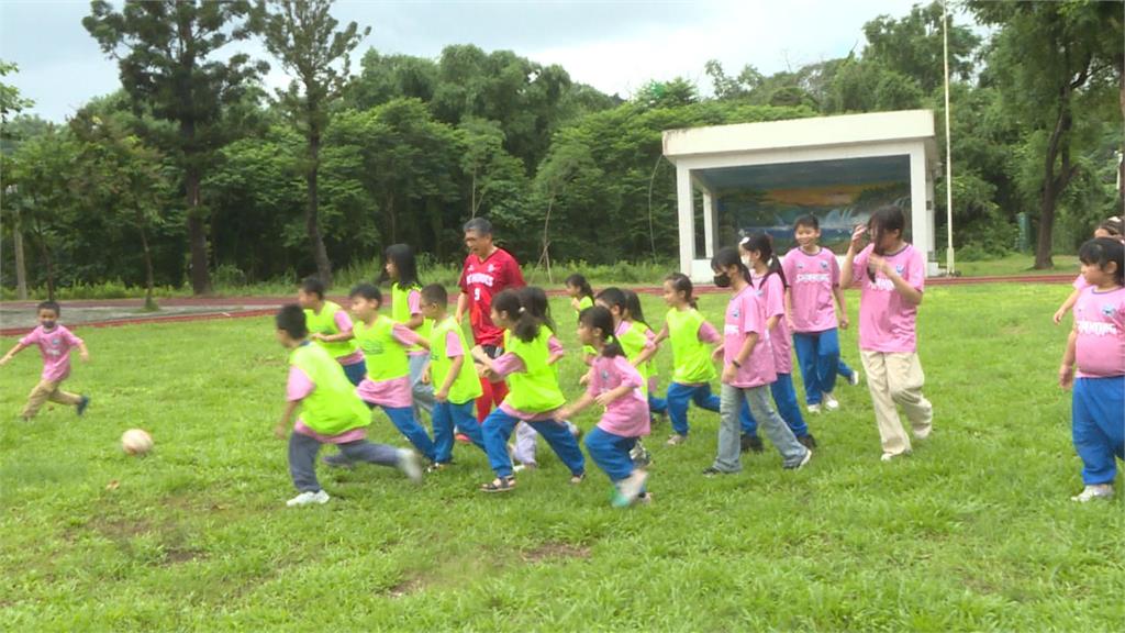 新光人壽推動「幸福的功課」計畫 用行動打破教育城鄉差距