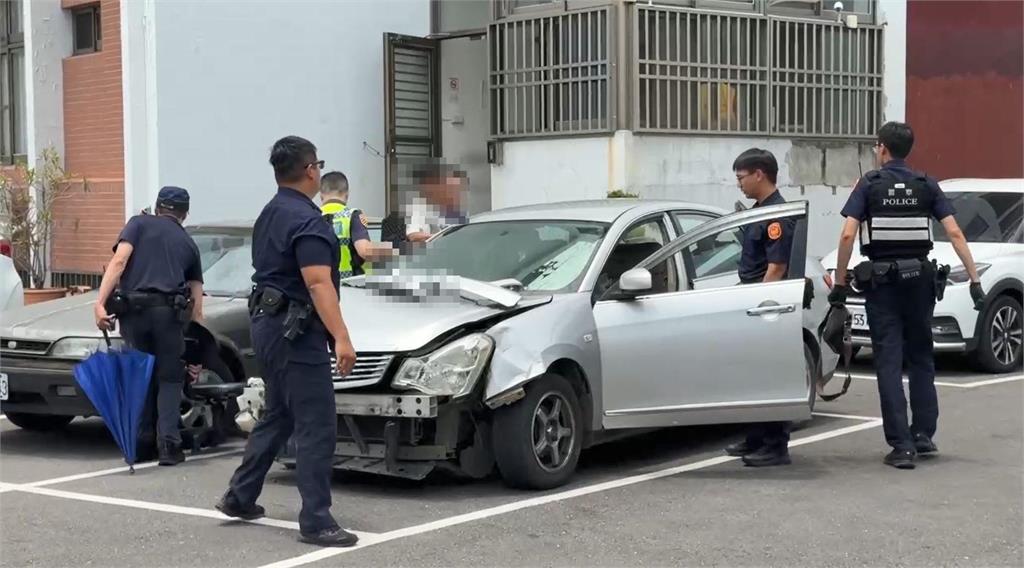 快新聞/又傳暴衝事故!台南62歲男疑毒駕 連撞7車、行人釀2傷