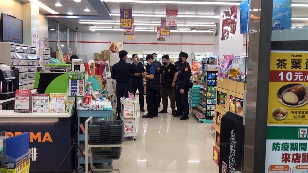 持刀抵女子腰部逼超商提款 匪搶千元落網逃9hrs落網