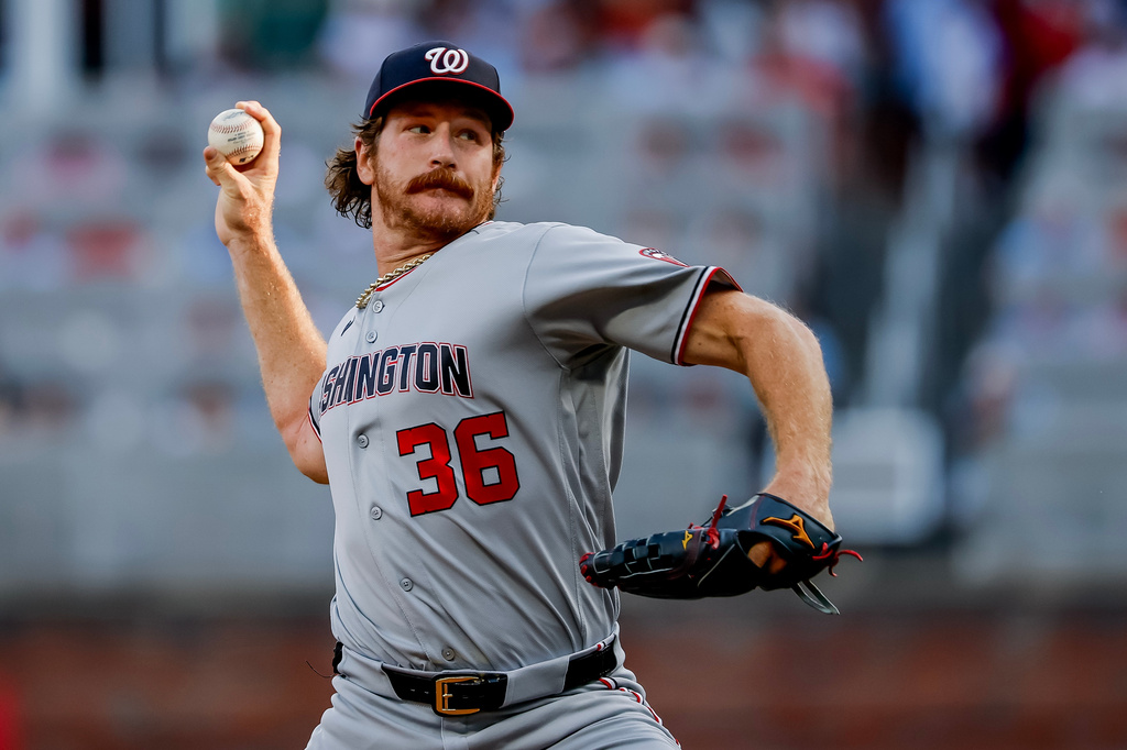 MLB(影)／投手借球棒、借頭盔也能建功！國民出奇招贏球代打短打玩垮費城人