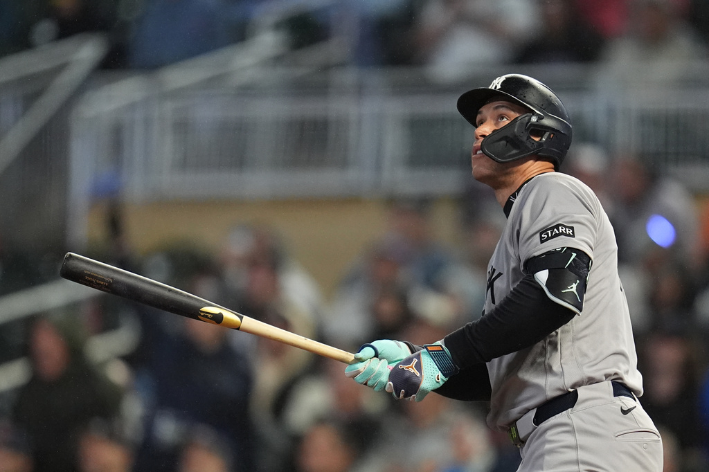 MLB(影)/洋基最擔心的的事發生!法官賈吉傷癒9天右腿再出狀況緊急退場