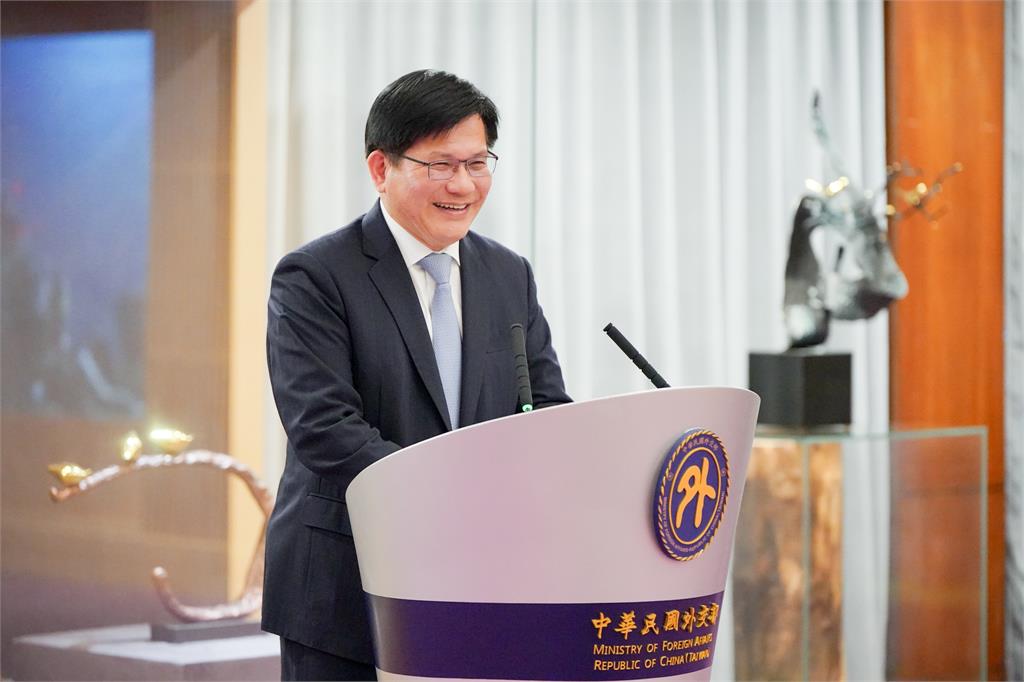 幕後/賴也肯定!林佳龍徹夜指揮讓訪團出席川普就職 黃金72小時作戰秘辛曝