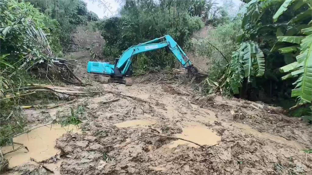豪雨坍方！高雄田寮遭土石淹沒　10多戶30多人受困