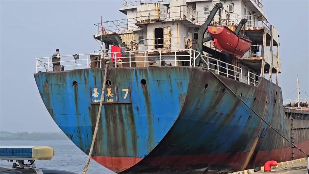宏泰輪涉扯斷台澎海纜 船長羈押禁見、7船員限制住居