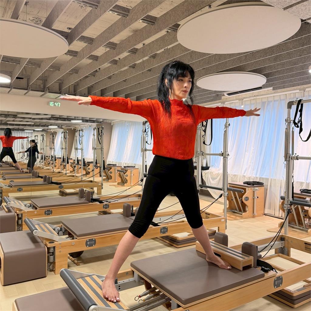唐綺陽狂練皮拉提斯畫面流出！甩肉28公斤「火辣S曲線」網暴動：身材太好了