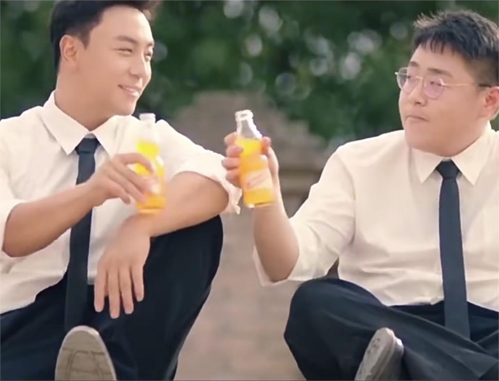 《新烏龍院》和尚兄弟「合體1動作」掀回憶殺!釋小龍「巨肌全開」真面目網震撼