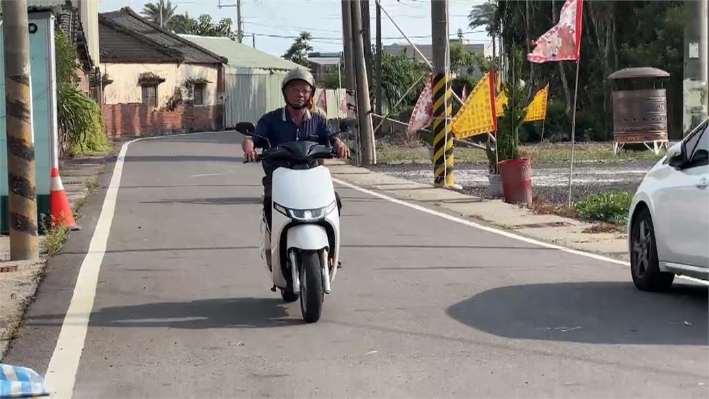 溪底村村長騎車巡水門遭攔　挨嗆酒駕？！警方：酒測值為０